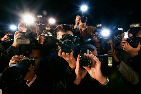 PAPARAZZI .